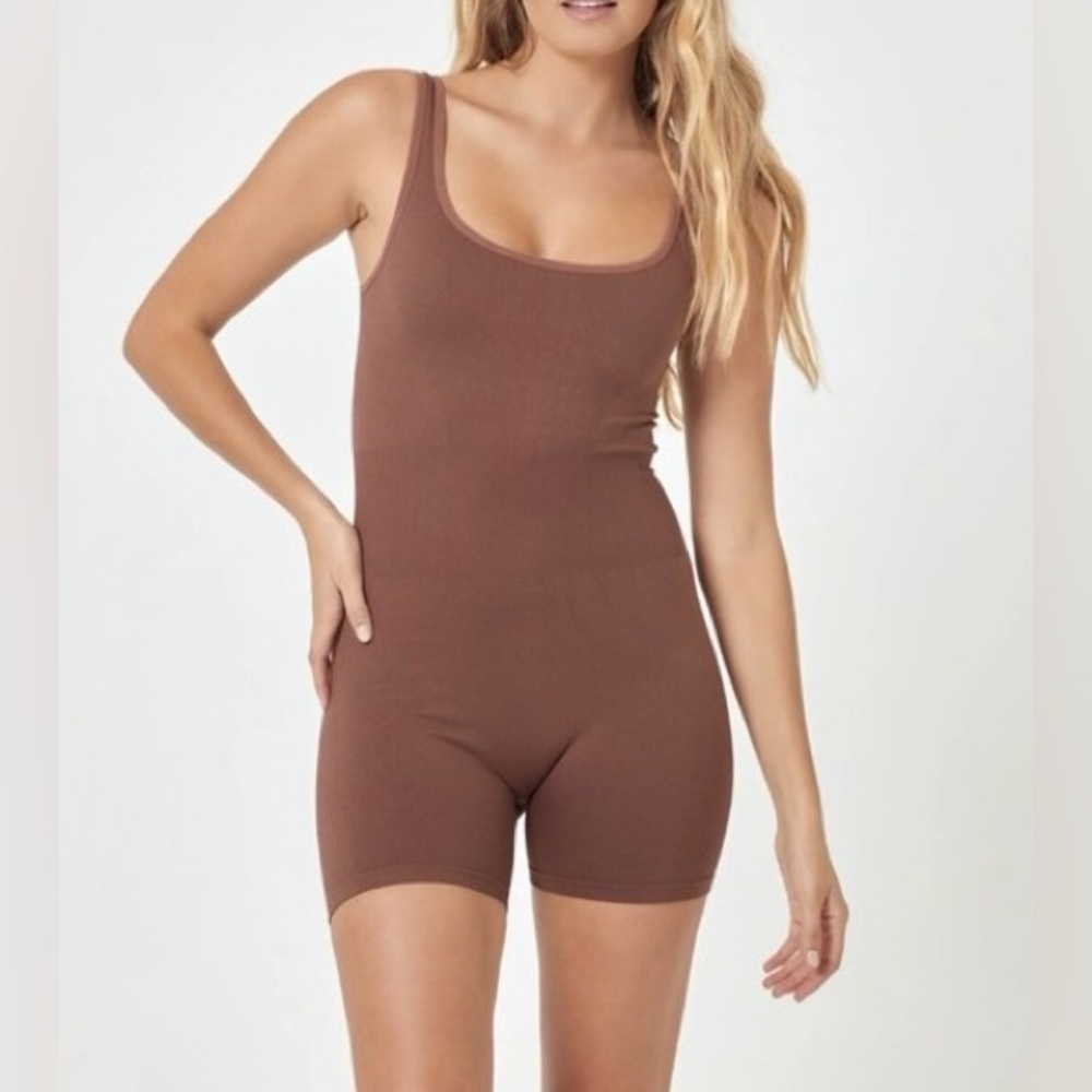 L*SPACE Static Seamless Coffee Romper New